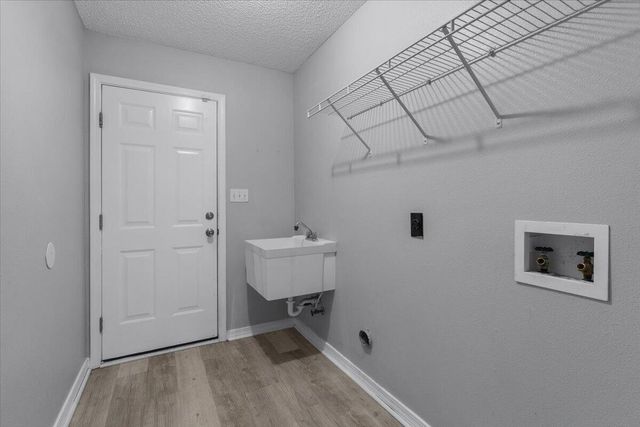 427 Triton Street, Crestview, FL 32536