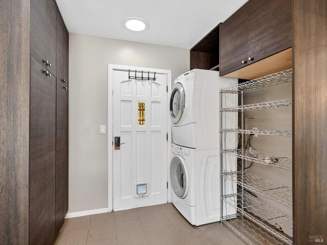 4894 Wagon Wheel Ln, Santa Rosa, CA 95409