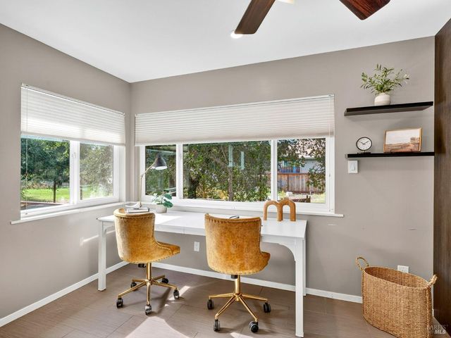 4894 Wagon Wheel Ln, Santa Rosa, CA 95409