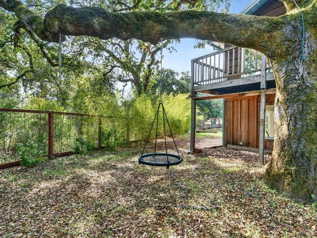 4894 Wagon Wheel Ln, Santa Rosa, CA 95409