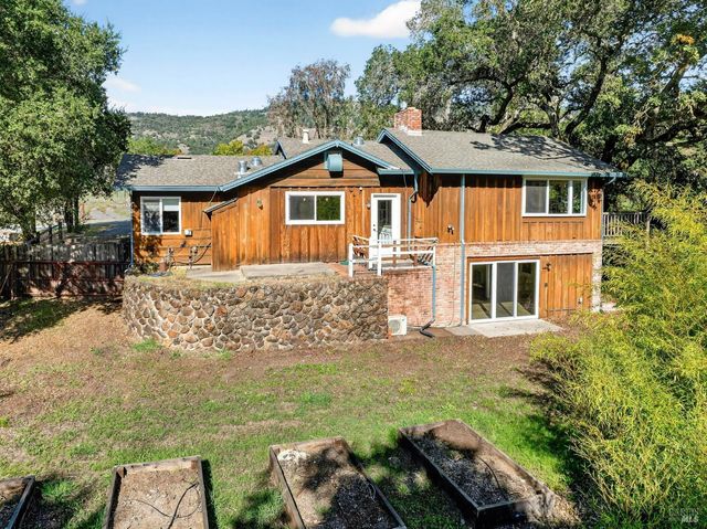 4894 Wagon Wheel Ln, Santa Rosa, CA 95409