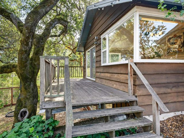 4894 Wagon Wheel Ln, Santa Rosa, CA 95409