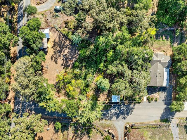 4894 Wagon Wheel Ln, Santa Rosa, CA 95409