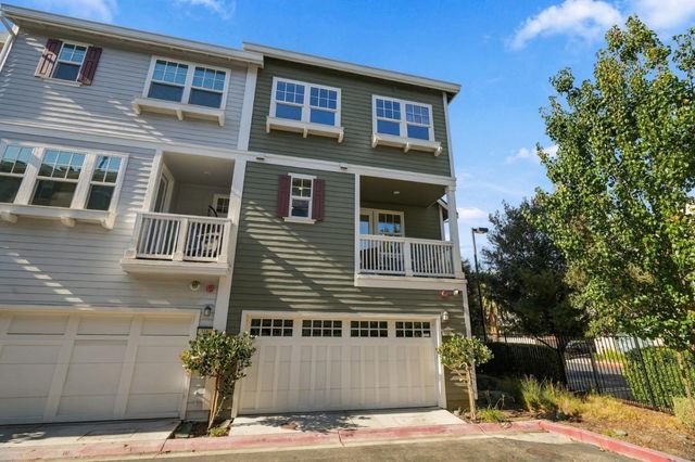 320 Circuit Way, Mountain View, CA 94043