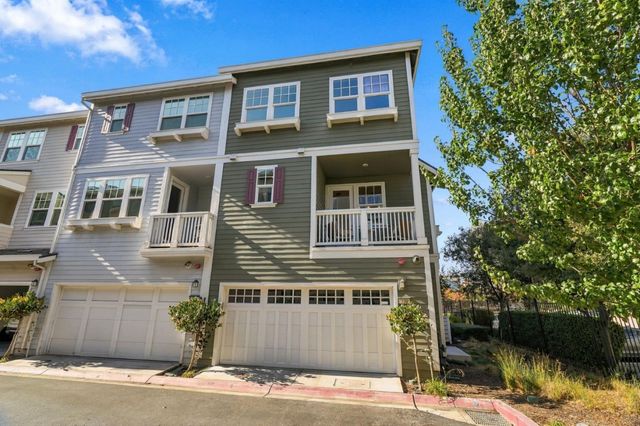 320 Circuit Way, Mountain View, CA 94043