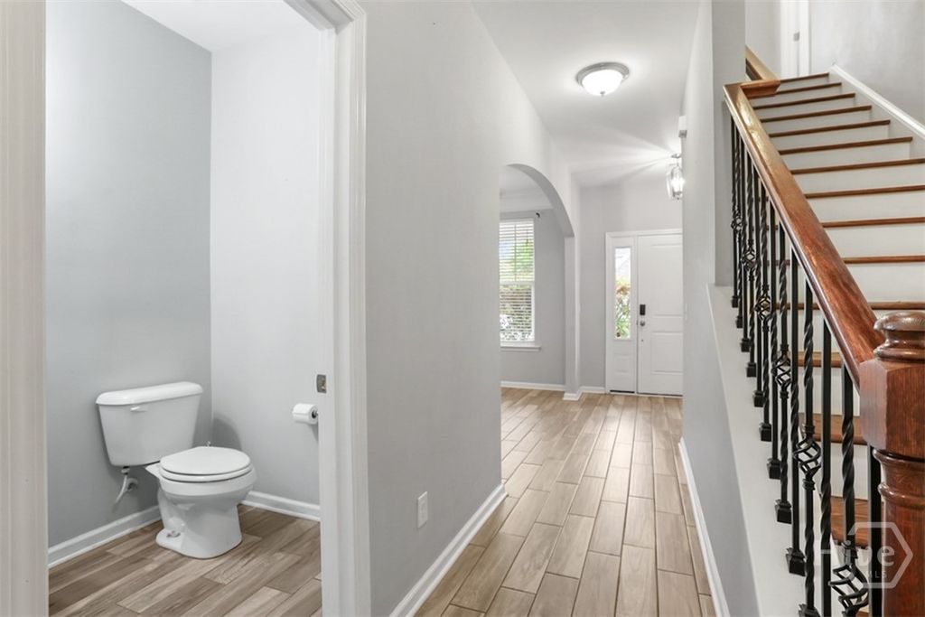 Image 17 of property listing at 2688 Garden Hills Loop, Richmond Hill, GA 31324