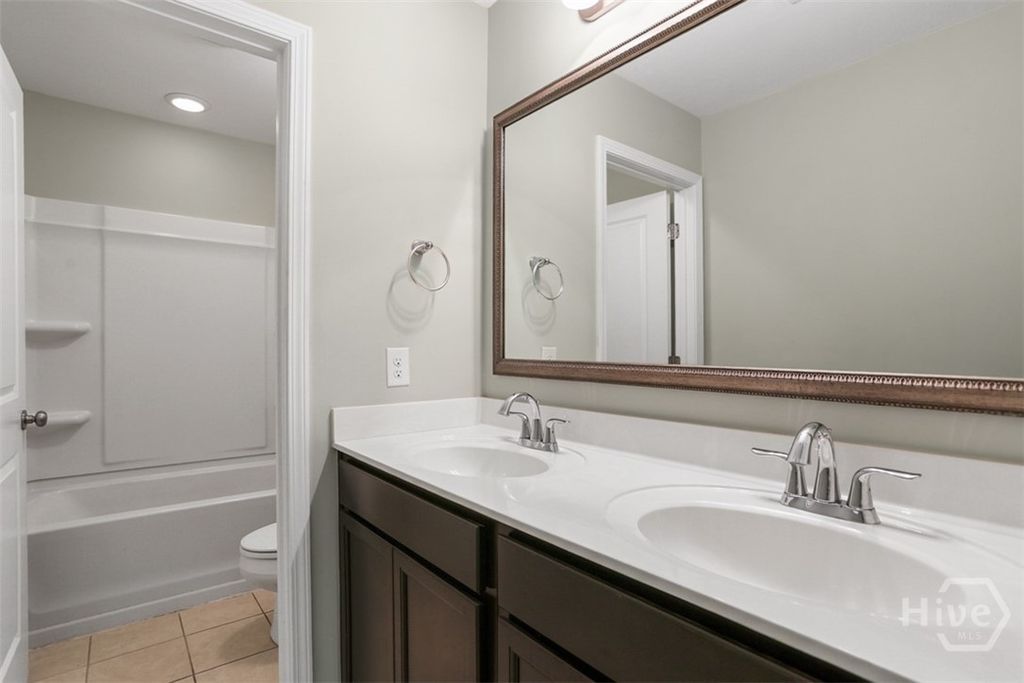 Image 23 of property listing at 2688 Garden Hills Loop, Richmond Hill, GA 31324