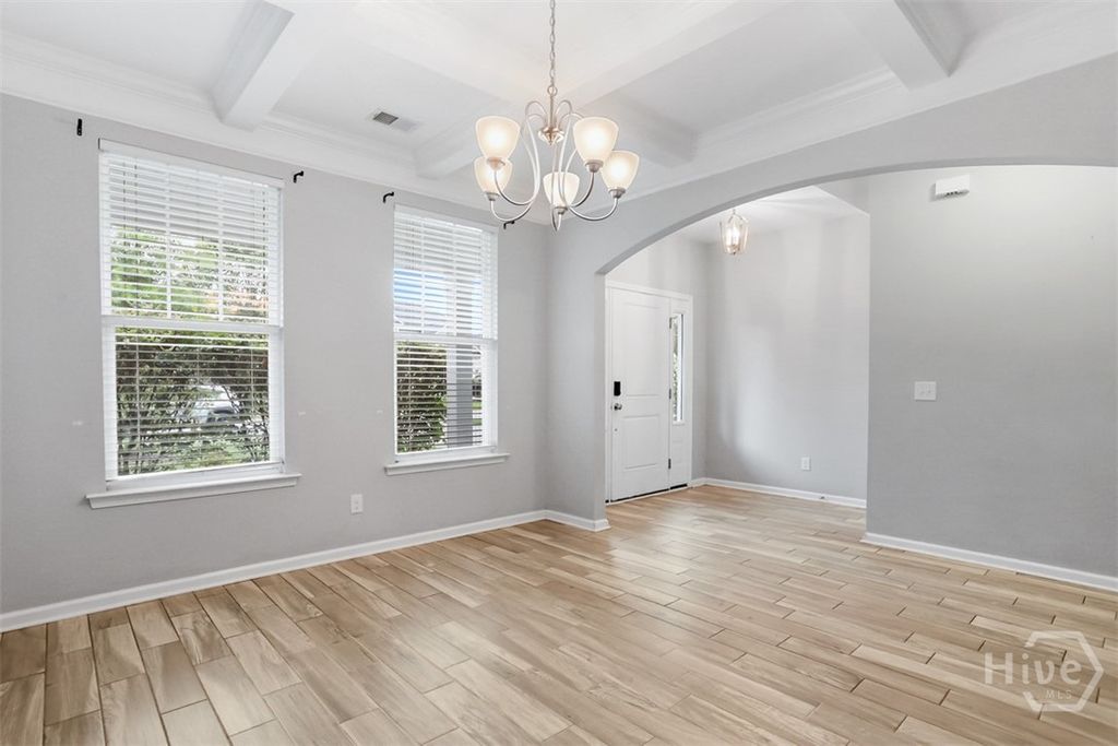 Image 5 of property listing at 2688 Garden Hills Loop, Richmond Hill, GA 31324