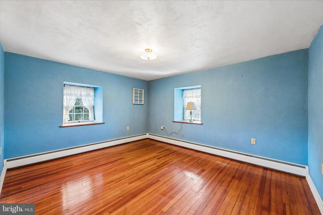 2204 HARMONYVILLE RD, Elverson, PA 19520