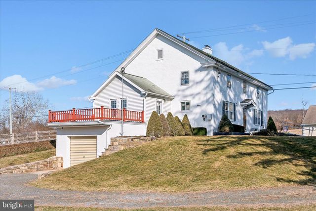 2204 HARMONYVILLE RD, Elverson, PA 19520