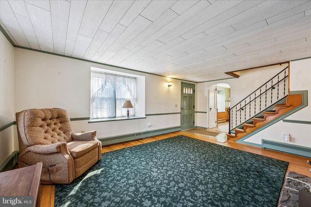 2204 HARMONYVILLE RD, Elverson, PA 19520