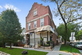 2900 W 25TH Place, Chicago, IL 60623