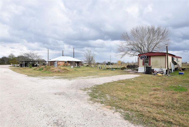 6018 Fm 360 Road, Needville, TX 77461