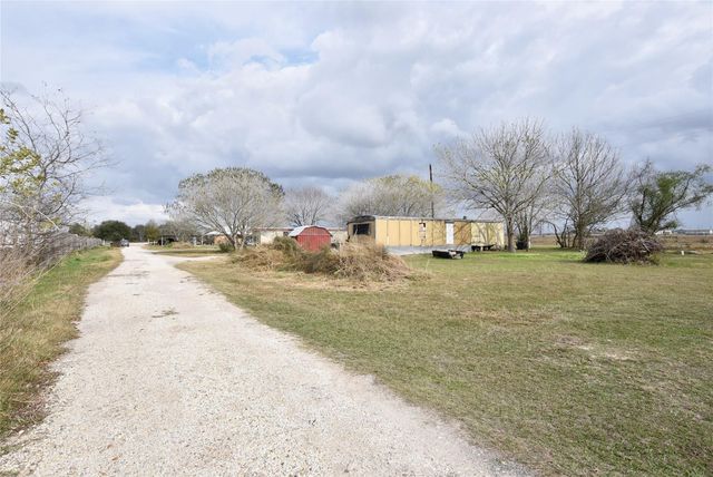 6018 Fm 360 Road, Needville, TX 77461