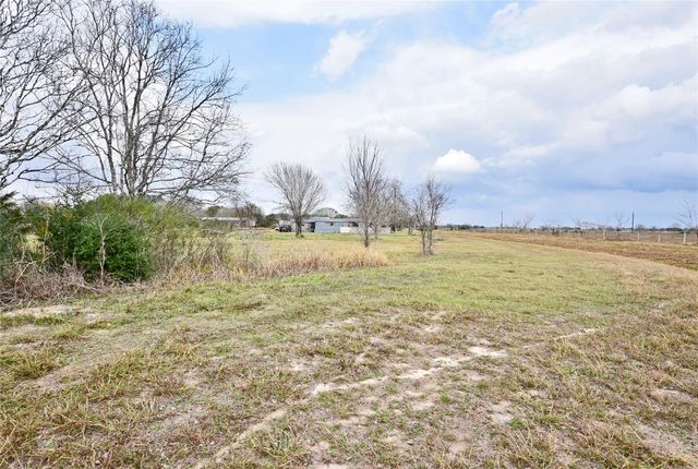6018 Fm 360 Road, Needville, TX 77461
