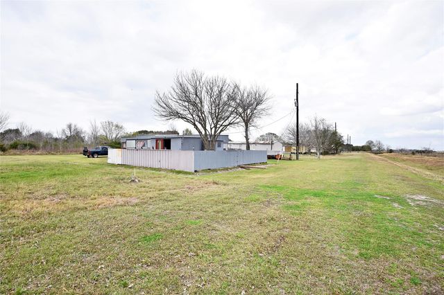 6018 Fm 360 Road, Needville, TX 77461
