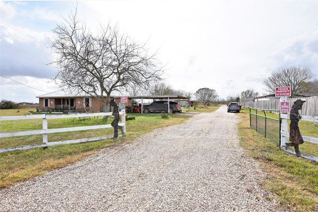 6018 Fm 360 Road, Needville, TX 77461