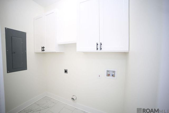 11370 E Black Oak Dr, Baton Rouge, LA 70815