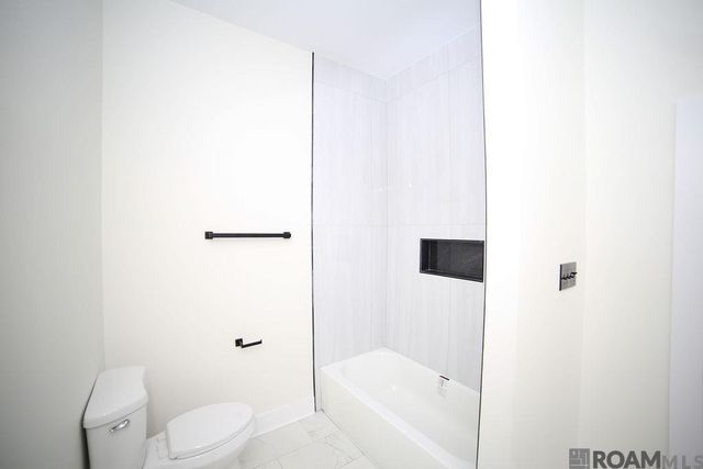 11370 E Black Oak Dr, Baton Rouge, LA 70815