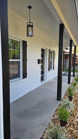 11370 E Black Oak Dr, Baton Rouge, LA 70815