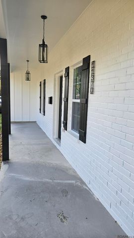 11370 E Black Oak Dr, Baton Rouge, LA 70815