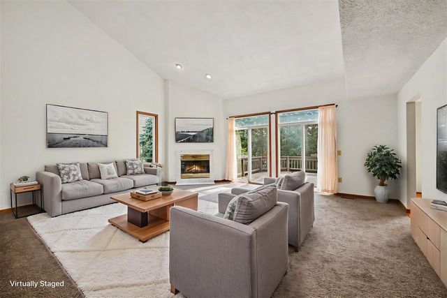 22276 Sheffield Court, Farmington Hills, MI 48335