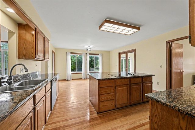 22276 Sheffield Court, Farmington Hills, MI 48335