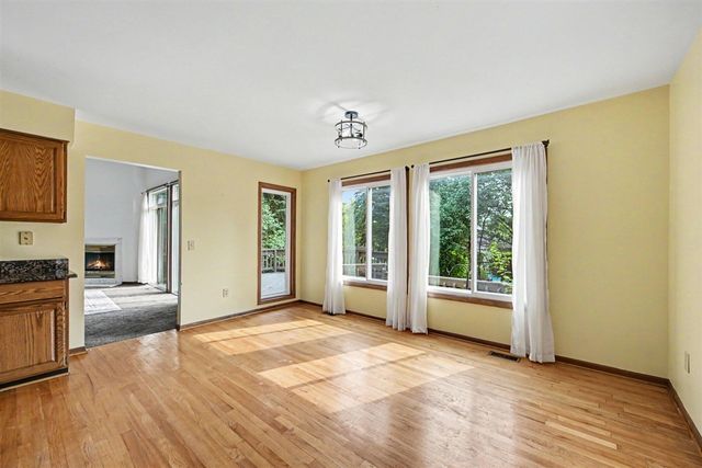 22276 Sheffield Court, Farmington Hills, MI 48335