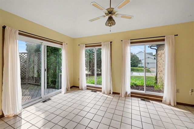 22276 Sheffield Court, Farmington Hills, MI 48335