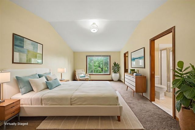 22276 Sheffield Court, Farmington Hills, MI 48335