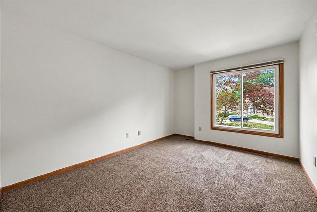 22276 Sheffield Court, Farmington Hills, MI 48335
