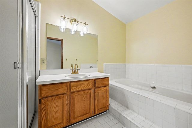 22276 Sheffield Court, Farmington Hills, MI 48335