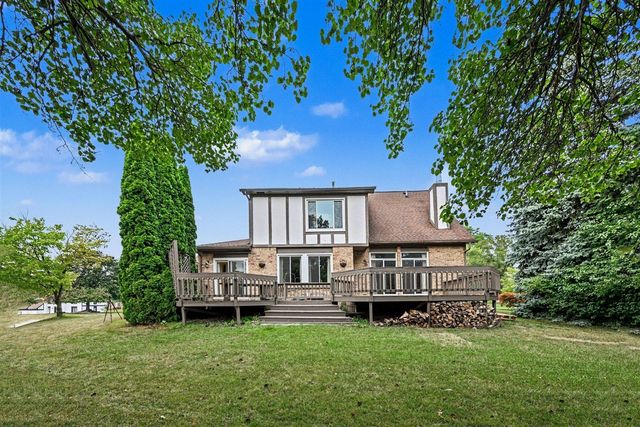22276 Sheffield Court, Farmington Hills, MI 48335