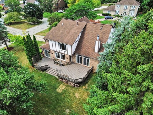 22276 Sheffield Court, Farmington Hills, MI 48335