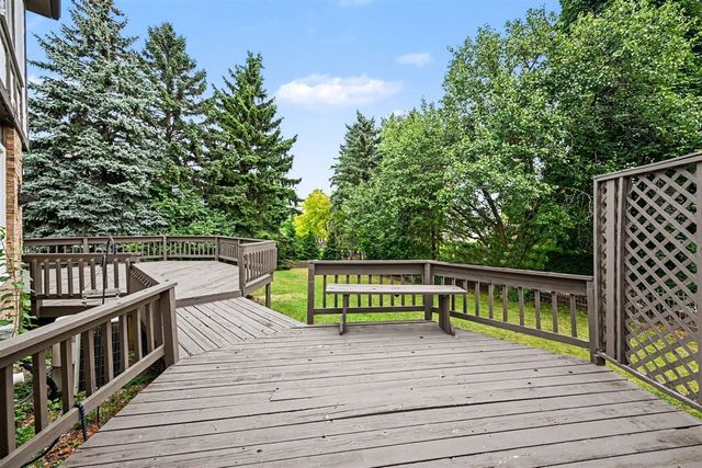 22276 Sheffield Court, Farmington Hills, MI 48335