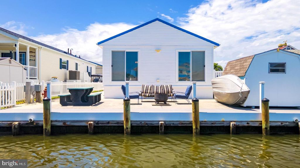 36964 LAWS POINT RD, Selbyville, DE 19975