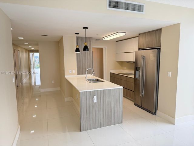 600 NE 27th St 1501, Miami, FL 33137