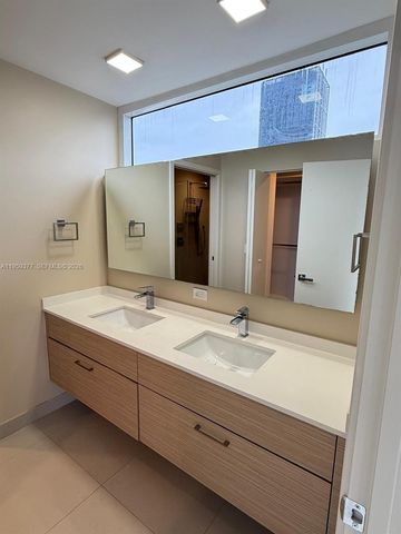 600 NE 27th St 1501, Miami, FL 33137