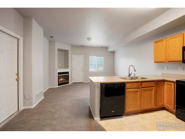 2143 Coronado Pkwy N 17-D, Denver, CO 80229