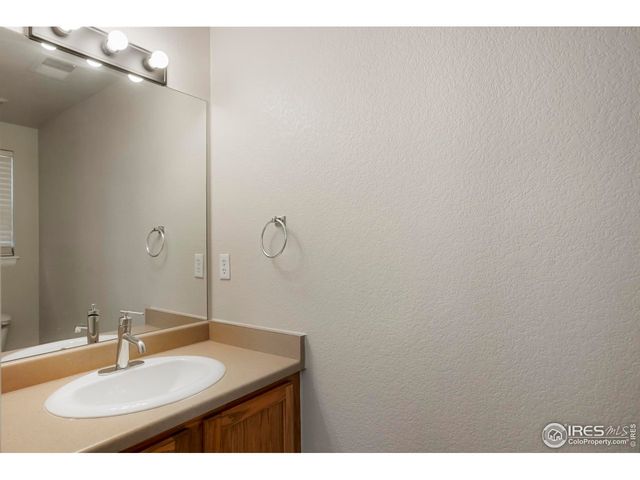 2143 Coronado Pkwy N 17-D, Denver, CO 80229