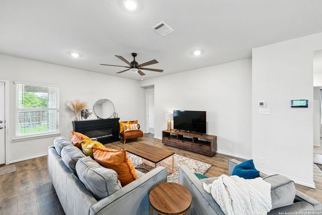 5523 Chase, San Antonio, TX 78266