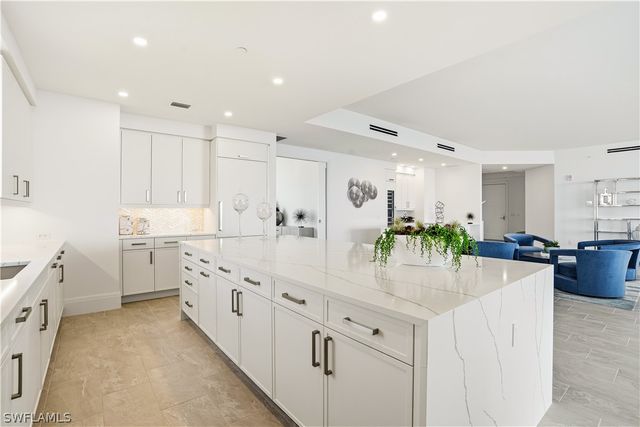 4810 PELICAN COLONY BLVD 1605, Bonita Springs, FL 34134