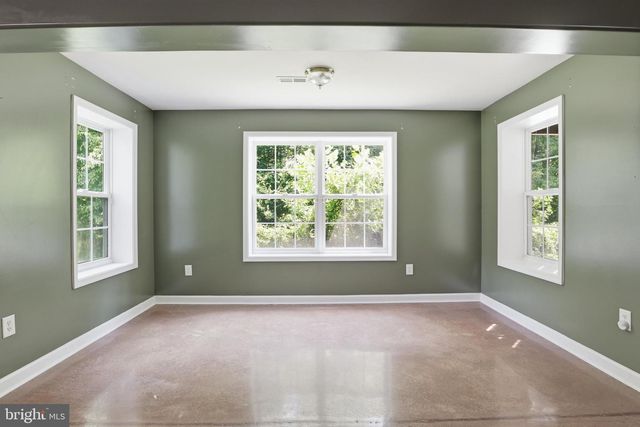 28 MILLBROOK RD, Stafford, VA 22554