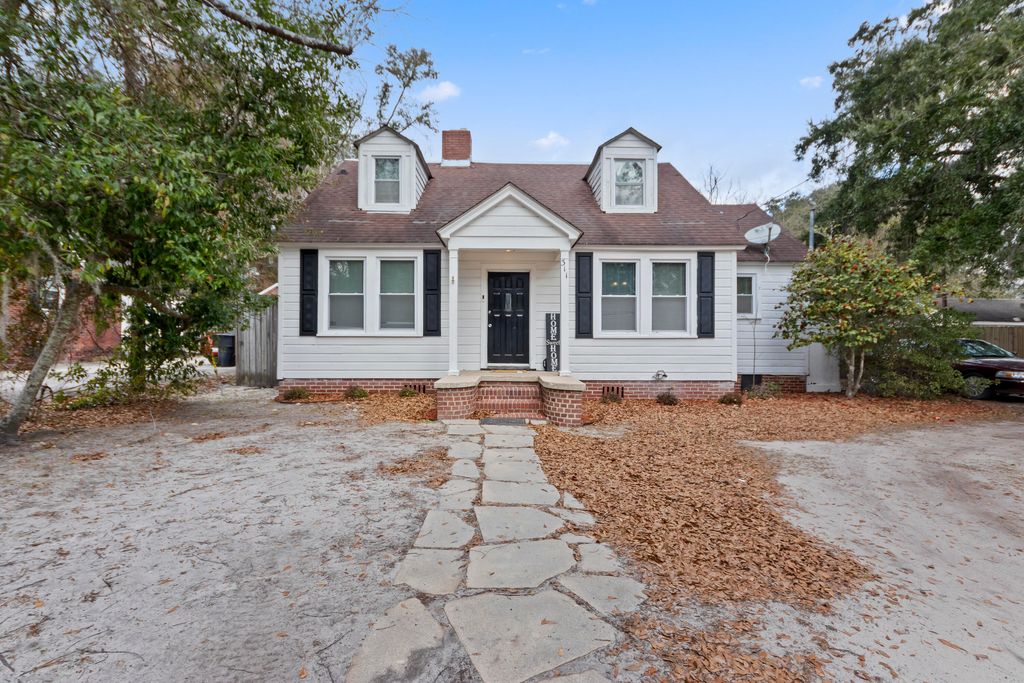 311 Warren Street, Walterboro, SC 29488