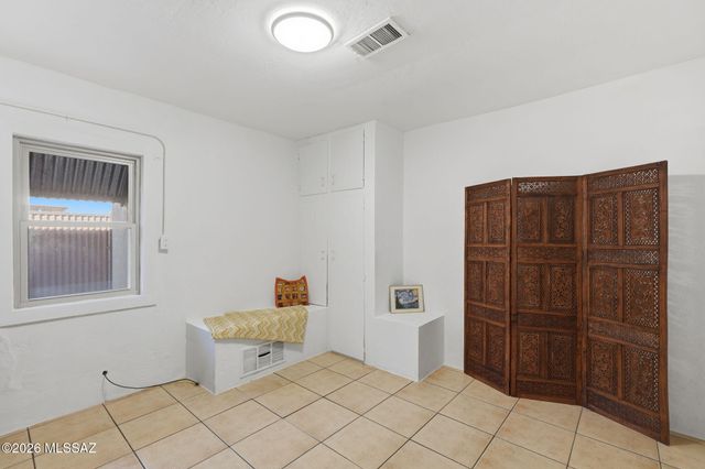 1426 W Delaware Street, Tucson, AZ 85745