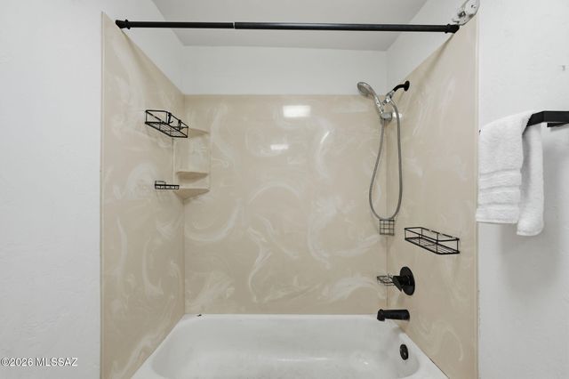 1426 W Delaware Street, Tucson, AZ 85745