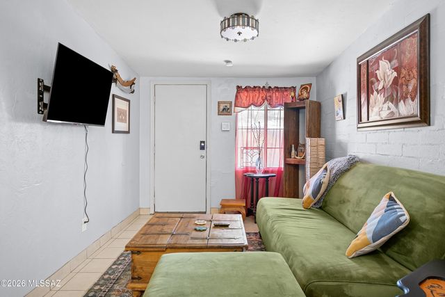 1426 W Delaware Street, Tucson, AZ 85745