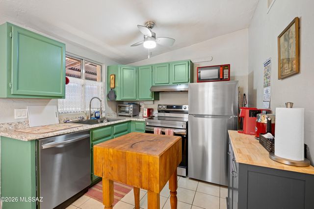 1426 W Delaware Street, Tucson, AZ 85745