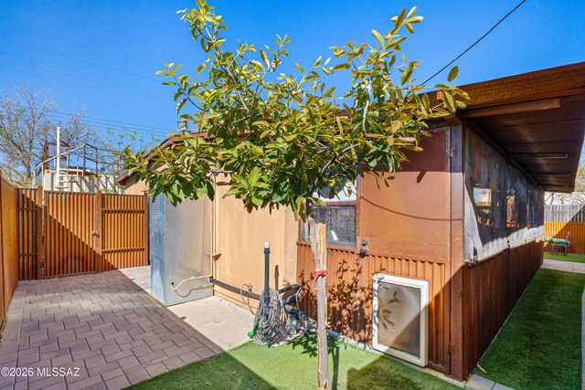 1426 W Delaware Street, Tucson, AZ 85745