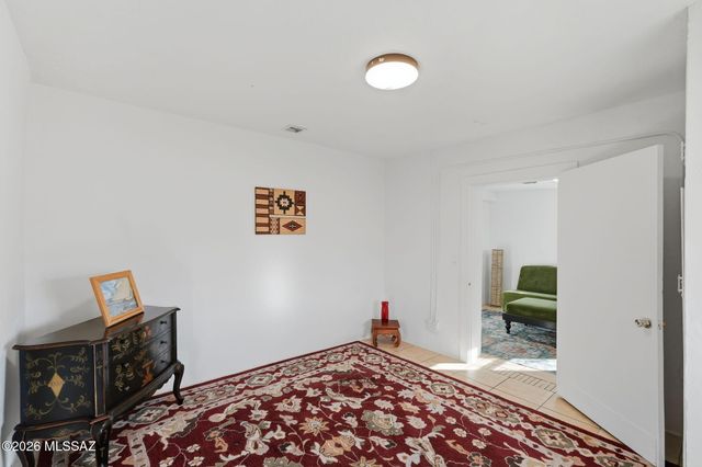 1426 W Delaware Street, Tucson, AZ 85745